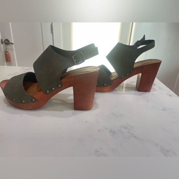 Madden Girl Green and Brown Block Heels - Picture 1 of 7